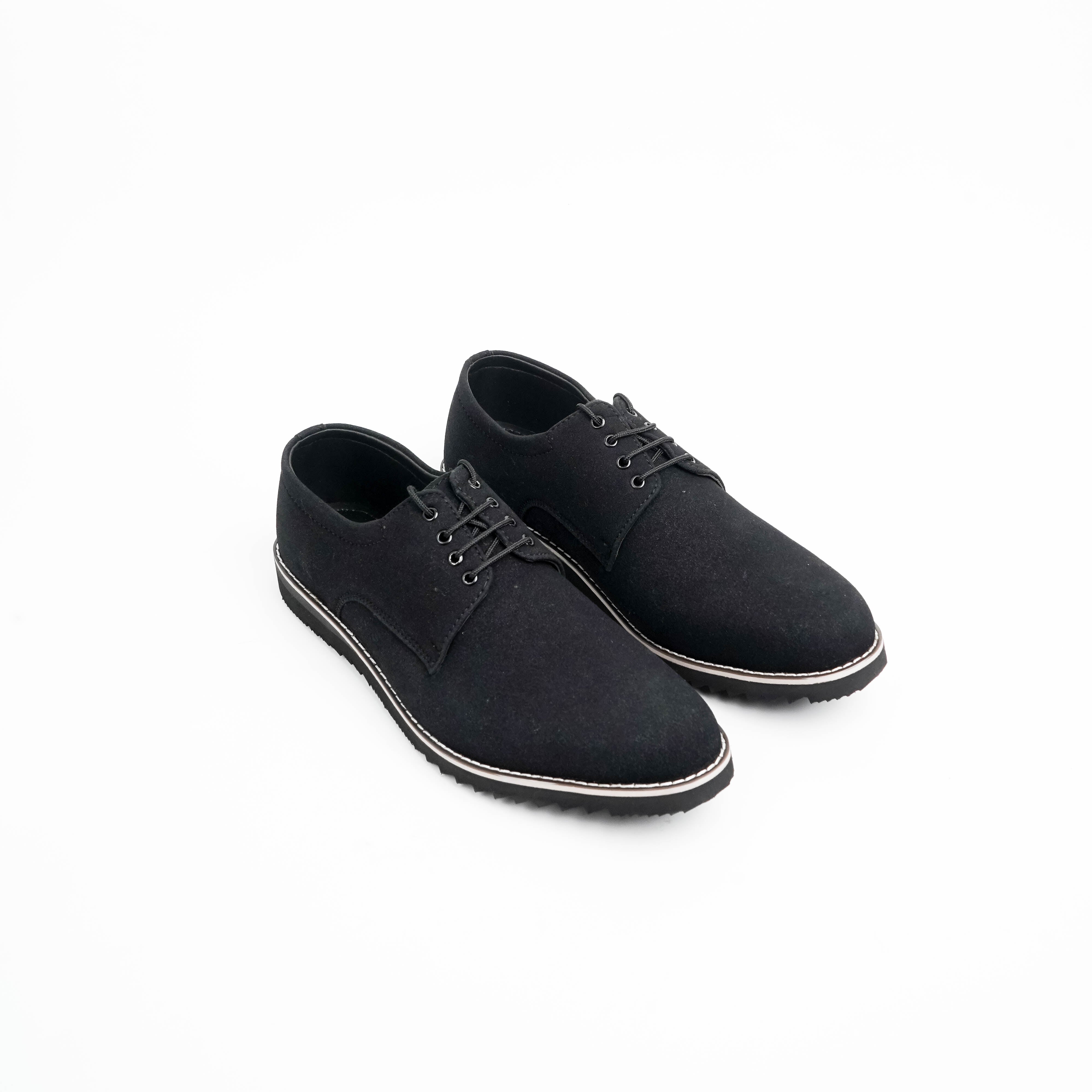 Classic Derby Black
