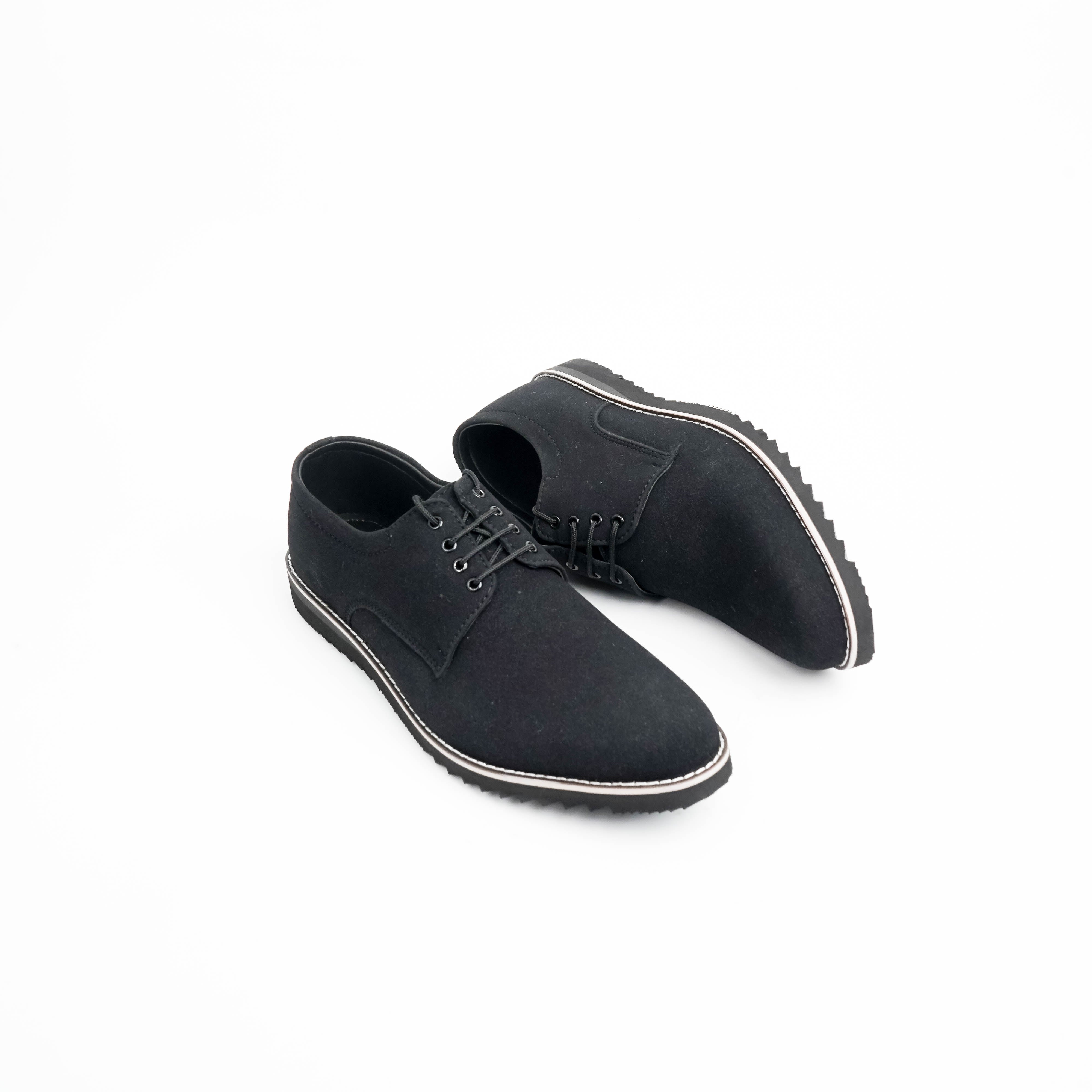 Classic Derby Black