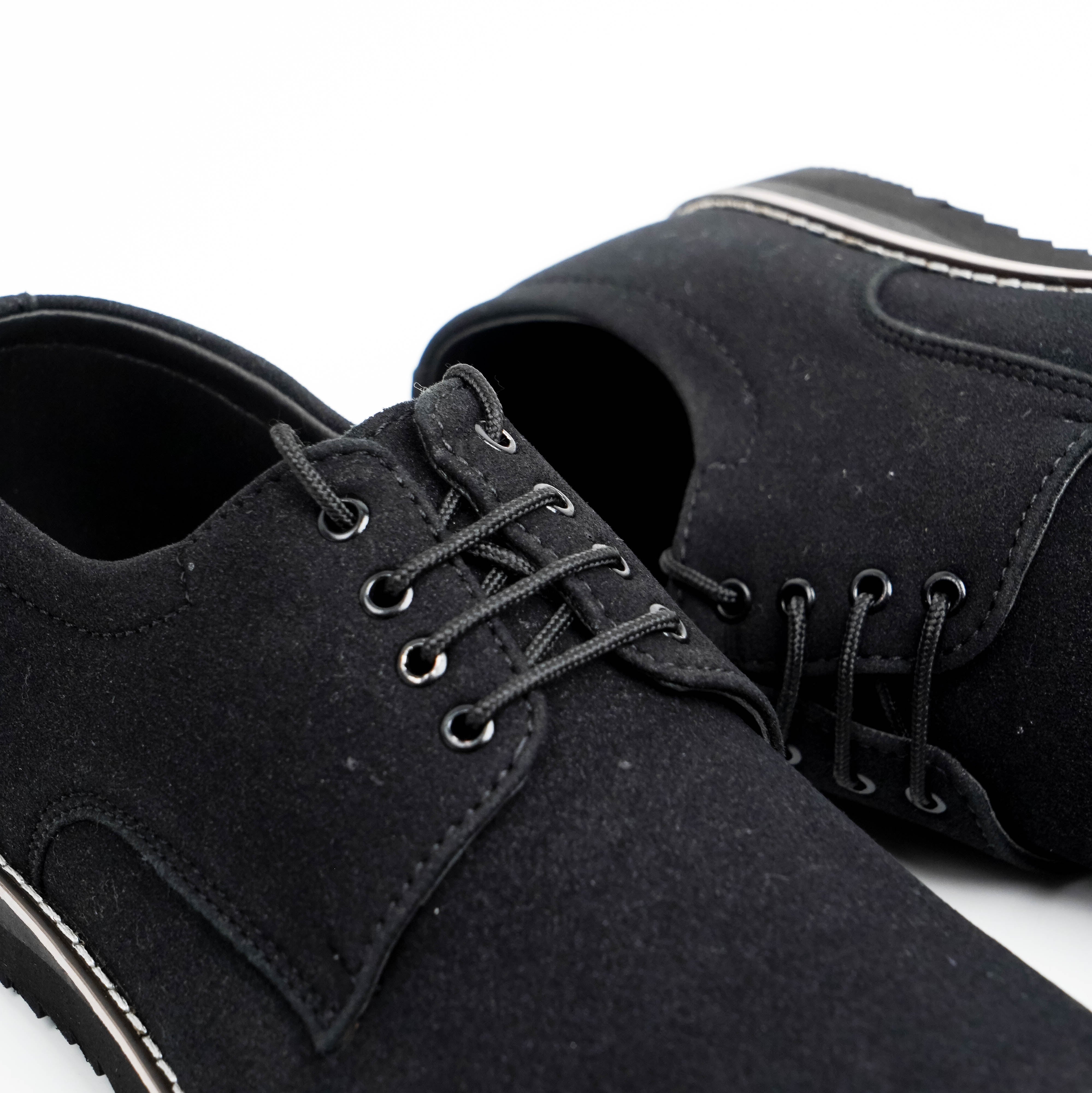 Classic Derby Black